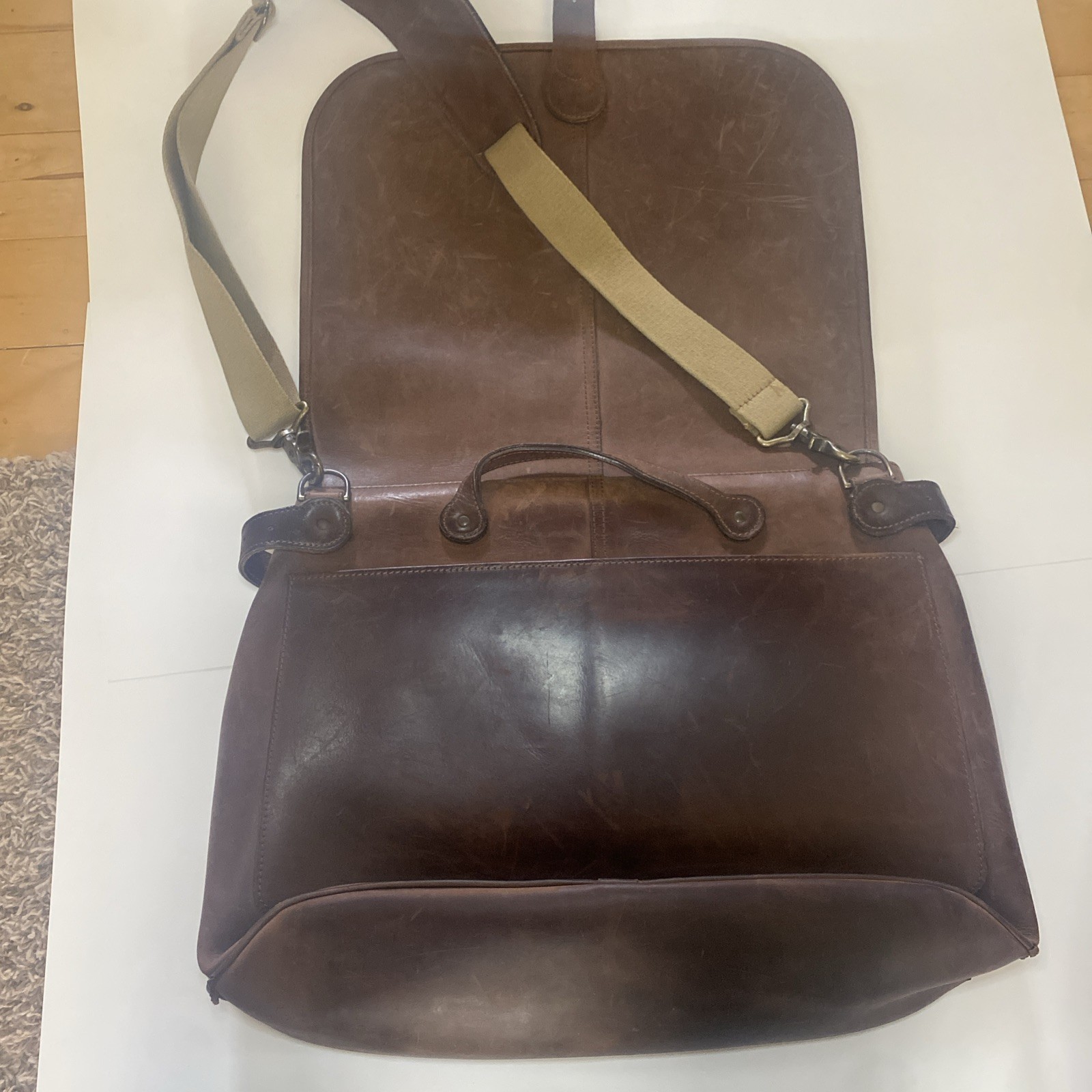 Vintage Schlesinger 19” Leather Messenger Bag Satchel Distressed Rustic Brown *