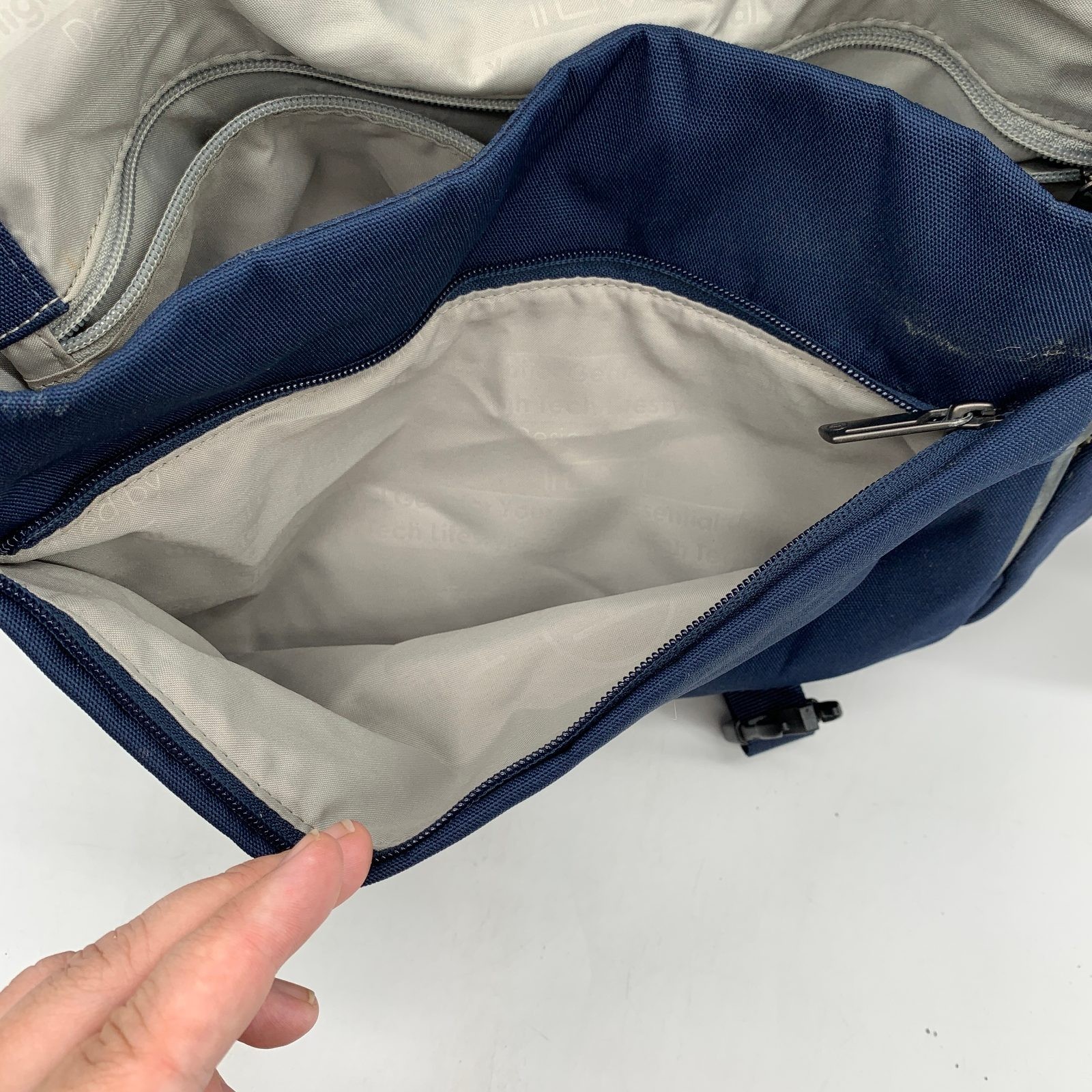 T-Tech by Tumi Messenger Bag Navy Blue Canvas Crossbody 6771NVY 15x10x4