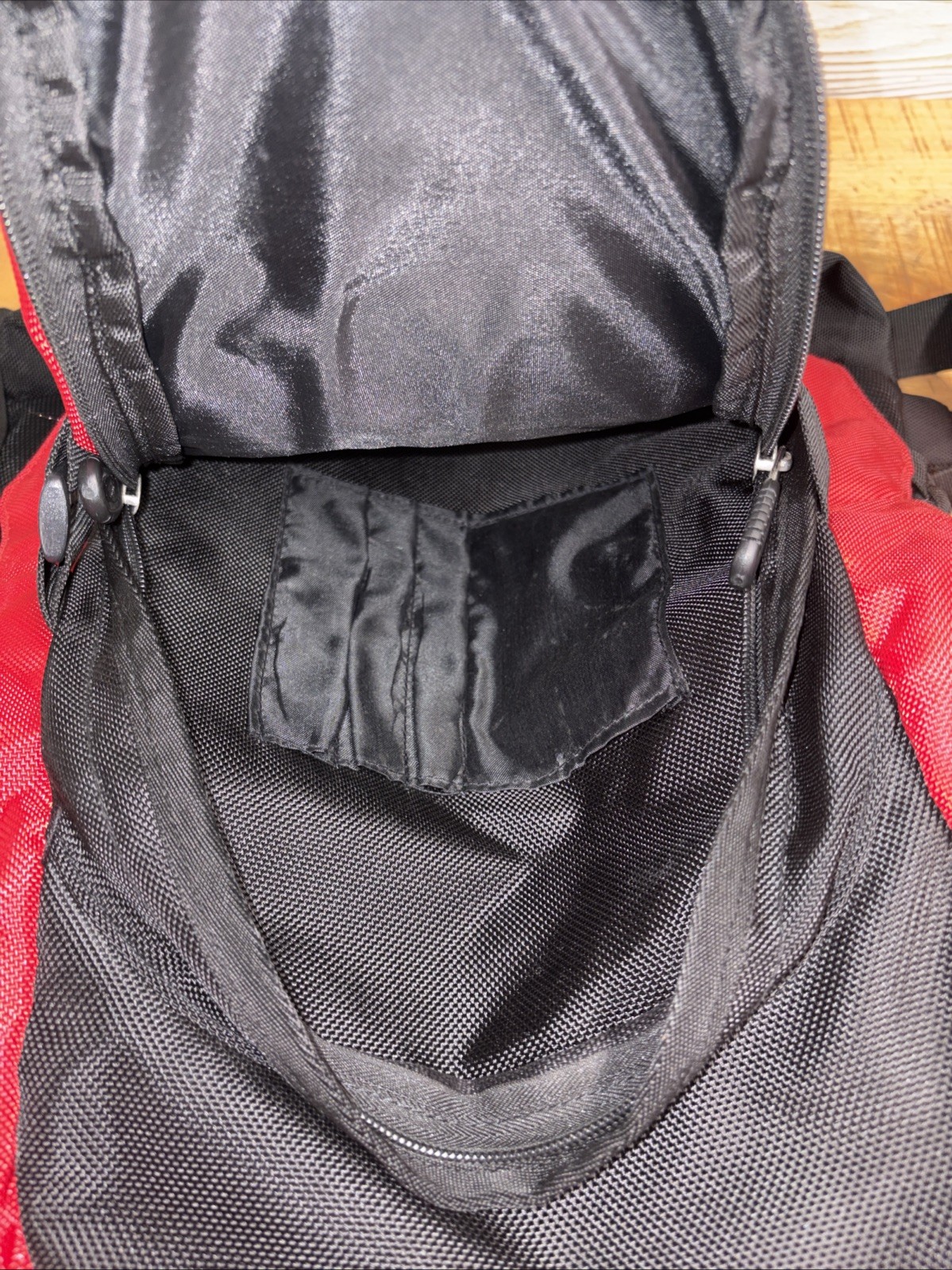 Oakley Icon Backpack 00s Y2K Vintage Used Red And Black does Have 2 Broken Clips