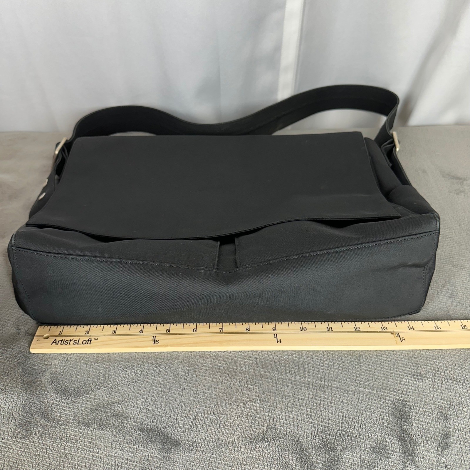 GAP Black Messenger Shoulder Bag Adjustable Strap Flap Nylon Lined