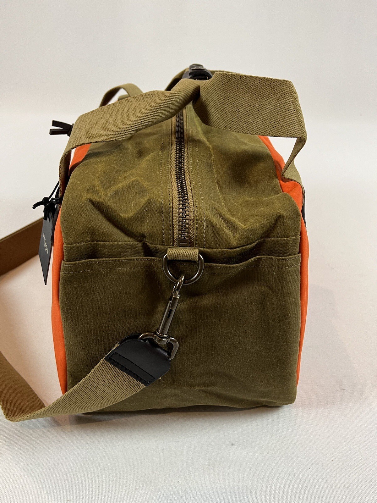 FILSON SMALL TIN CLOTH DUFFLE BAG DARK TAN/FLAME OS NWT