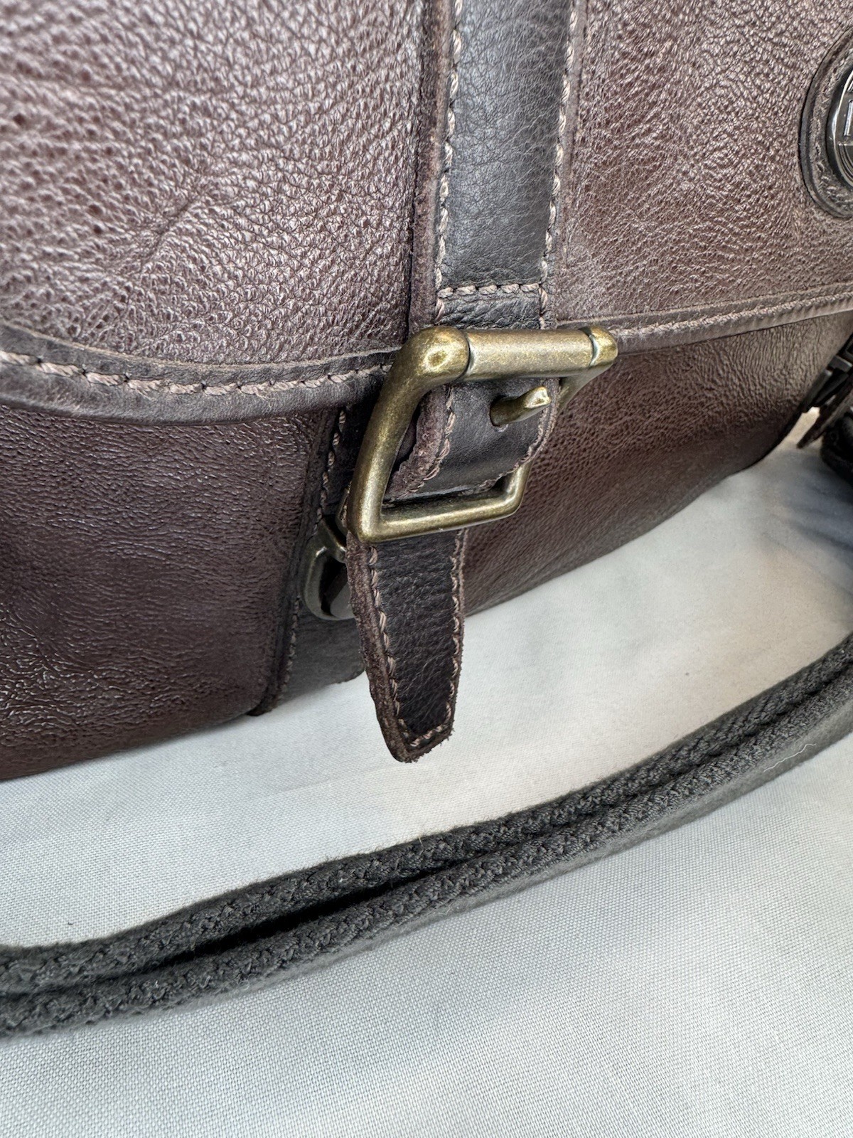 Fossil Estate Brown Leather Messenger/Shoulder/Laptop Bag – EXCELLENT CONDITION!