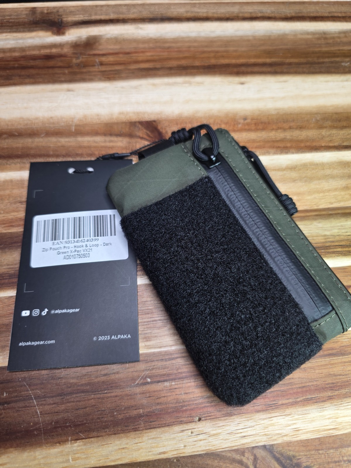 Alpaka Zip Pouch Pro Card Holder – Hook & Loop Green | X-Pac VX21