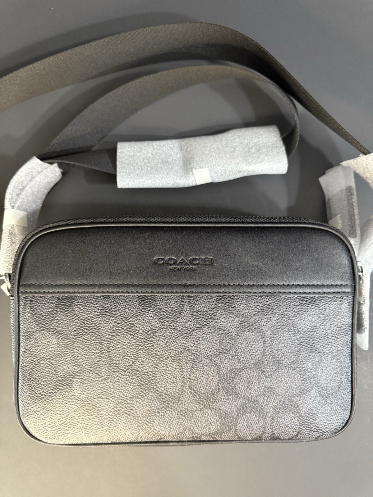 Coach Graham Crossbody Bag in Signature Canvas Gunmetal/Charcoal/Black (CV921)