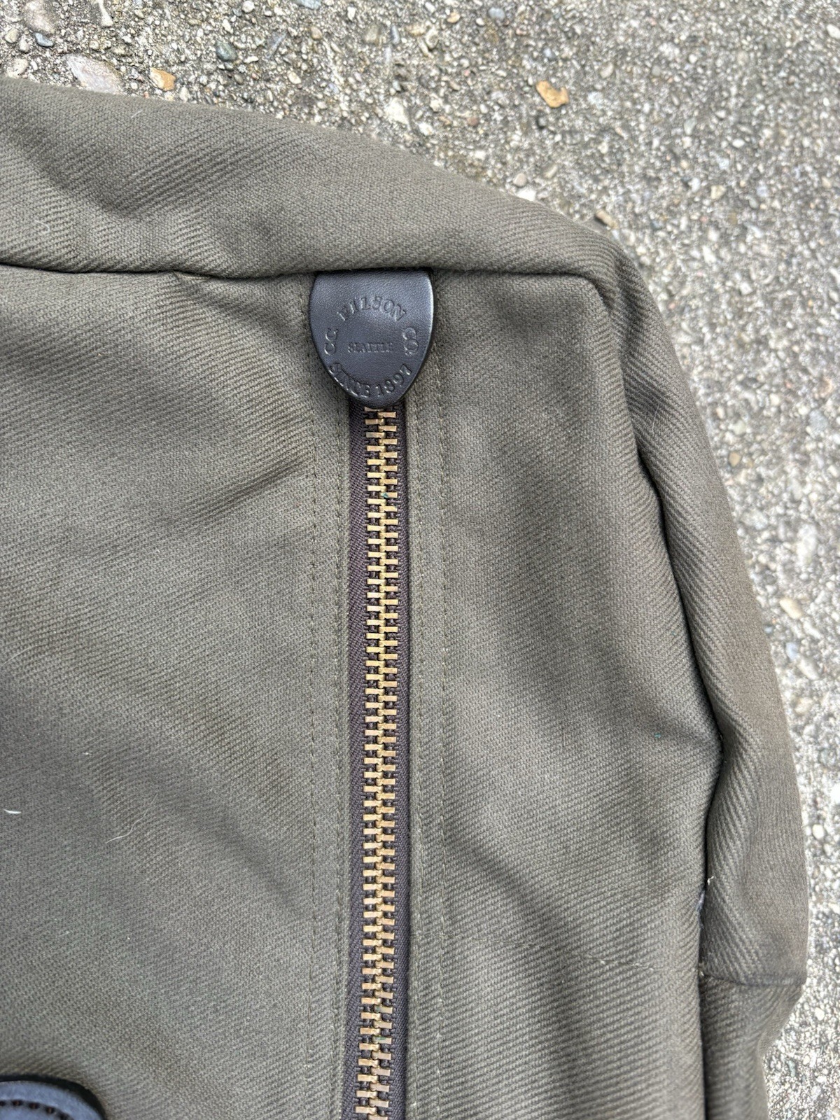 Filson Rugged Twill Garment Bag Otter Green Style 270 Leather USA Suitcase VTG