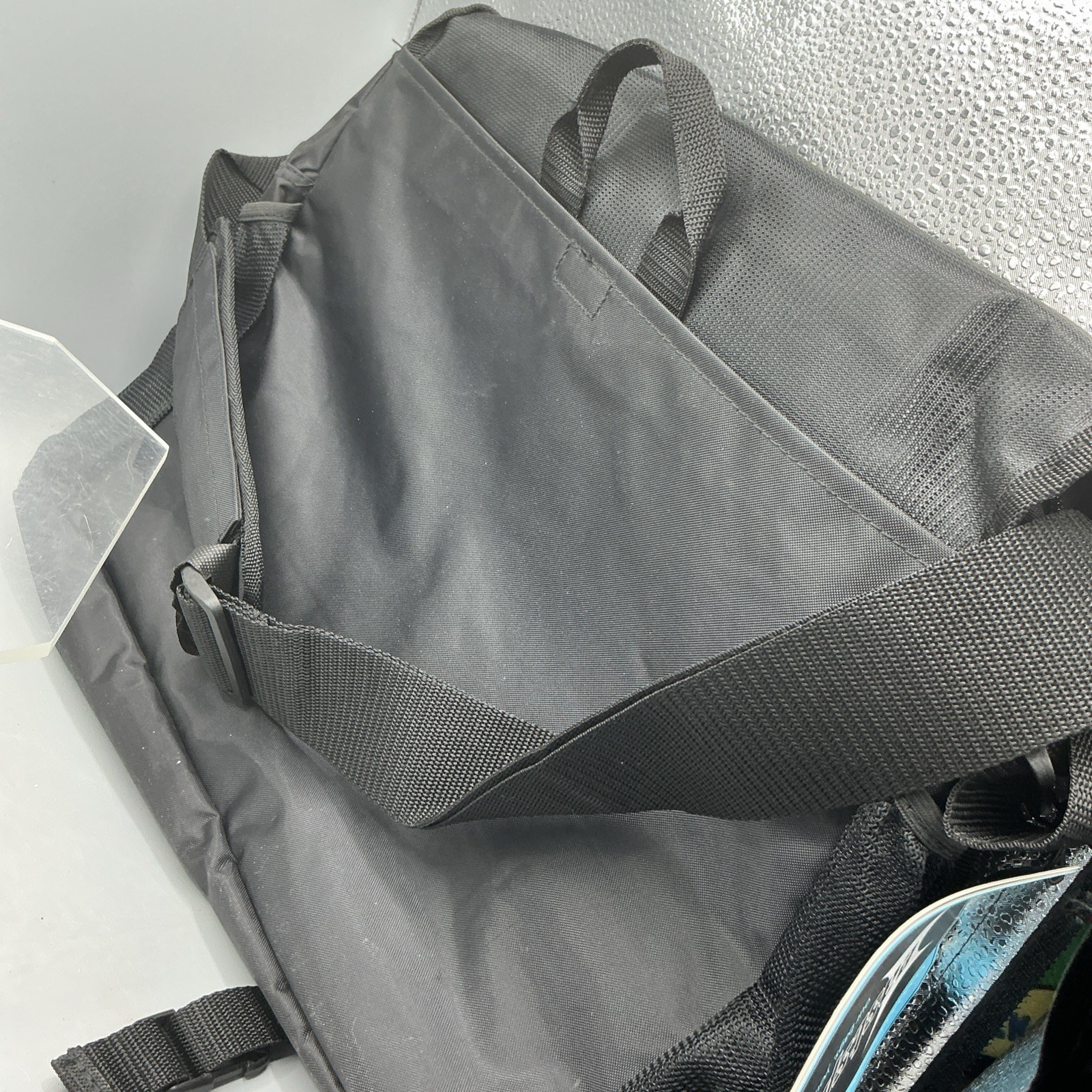 Eastsport Double Buckle Laptop Messenger (Black) 15x11x7 18 Drop. 81