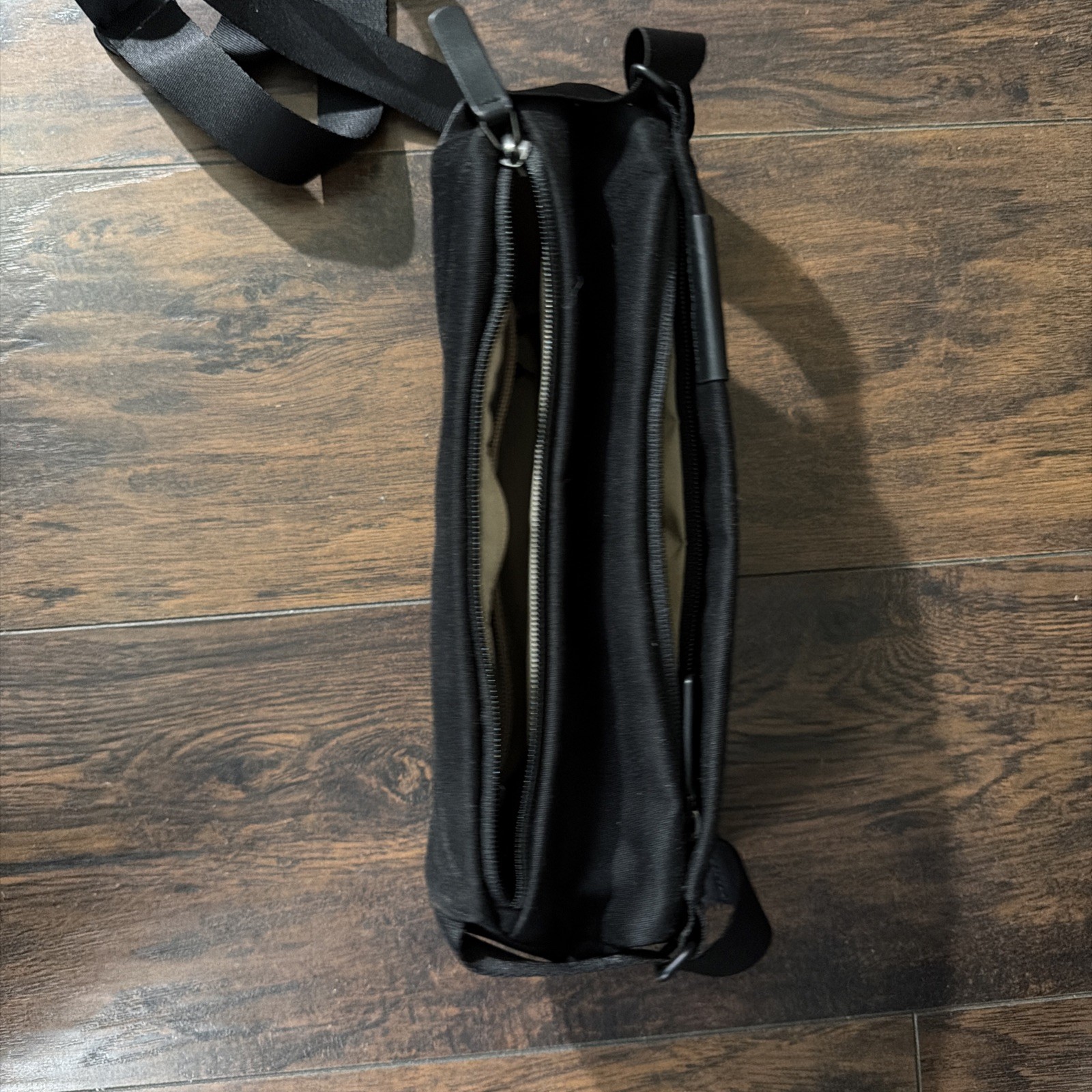 Bellroy Sling Bag Mini 4L Black Crossbody Travel Everyday Carry EDC Excellent