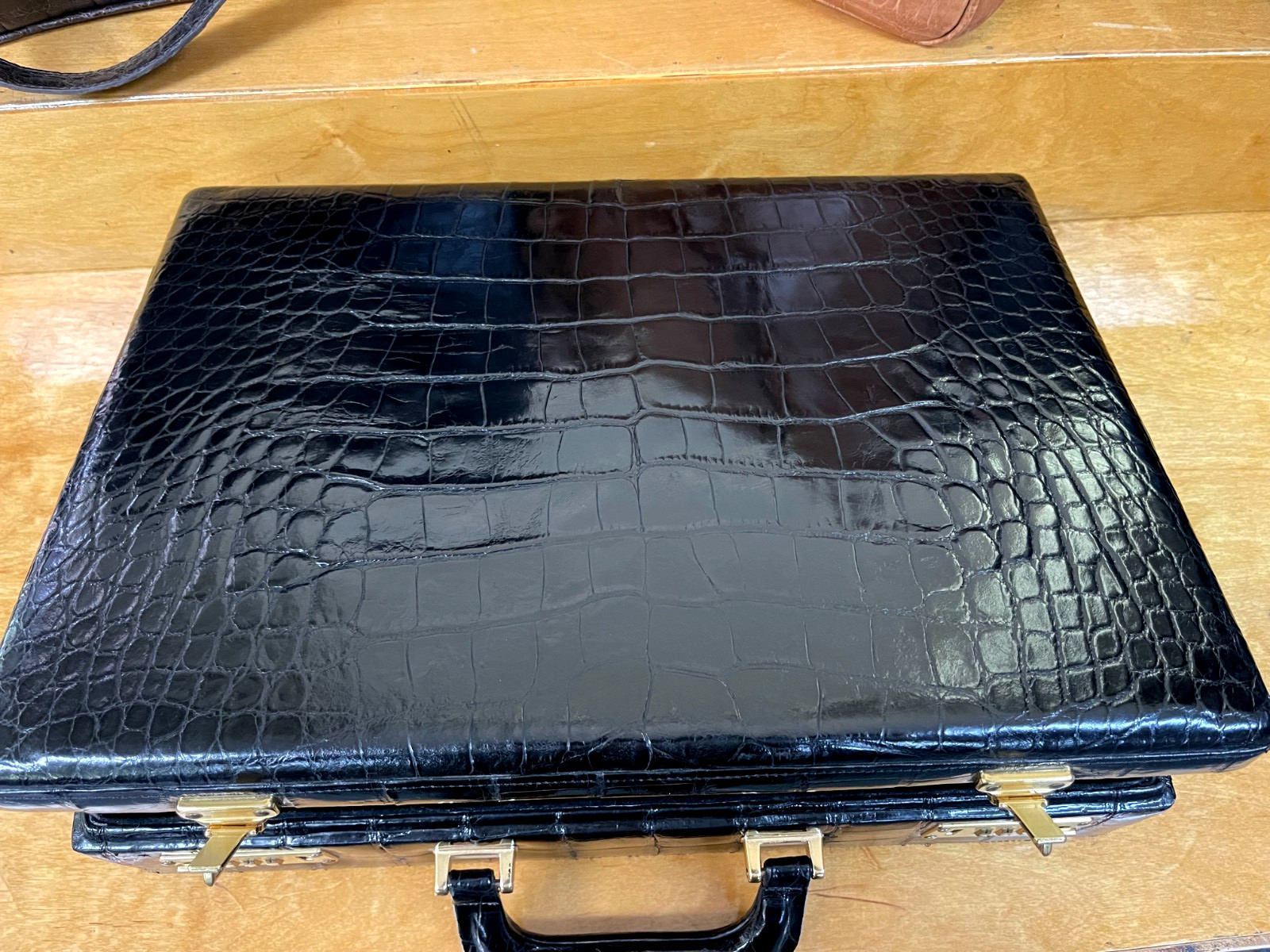 Genuine American Alligator Briefcase NEW Black Classic Case Lock Pockets 18x13x4