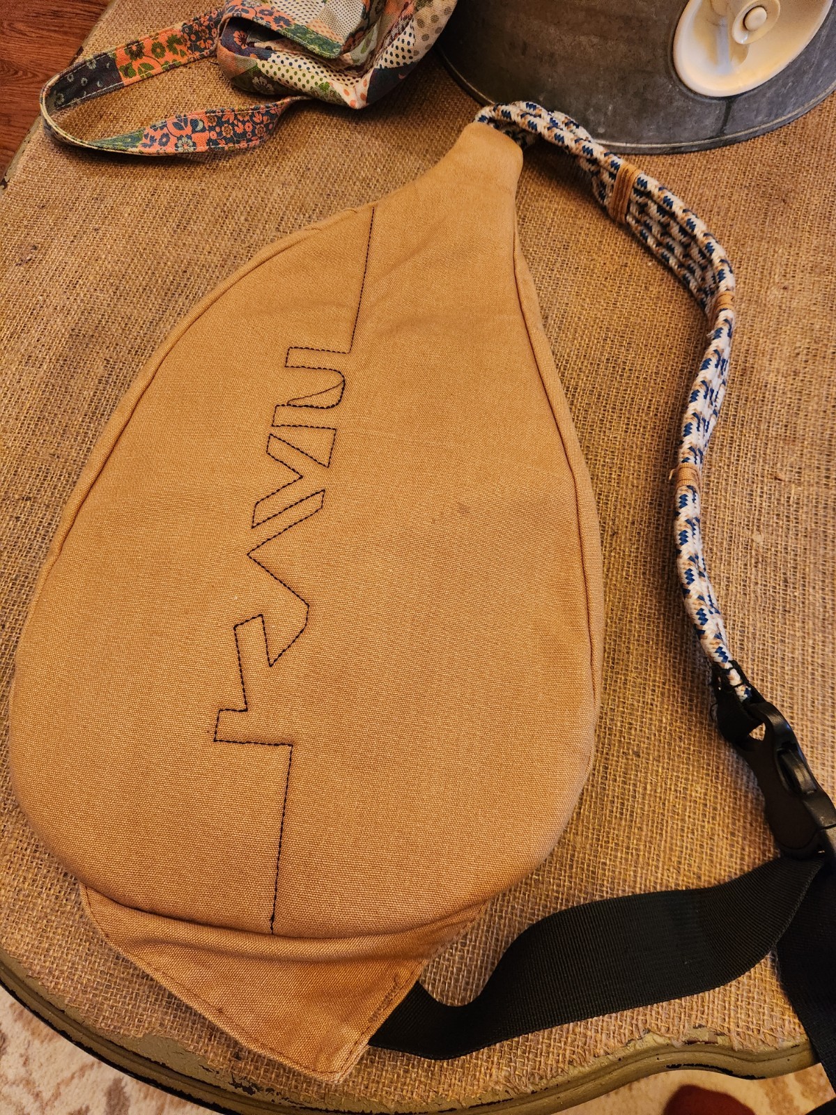 KAVU Rope Sling Crossbody Bag Brown Zip Adjustable Strap Outer Pockets