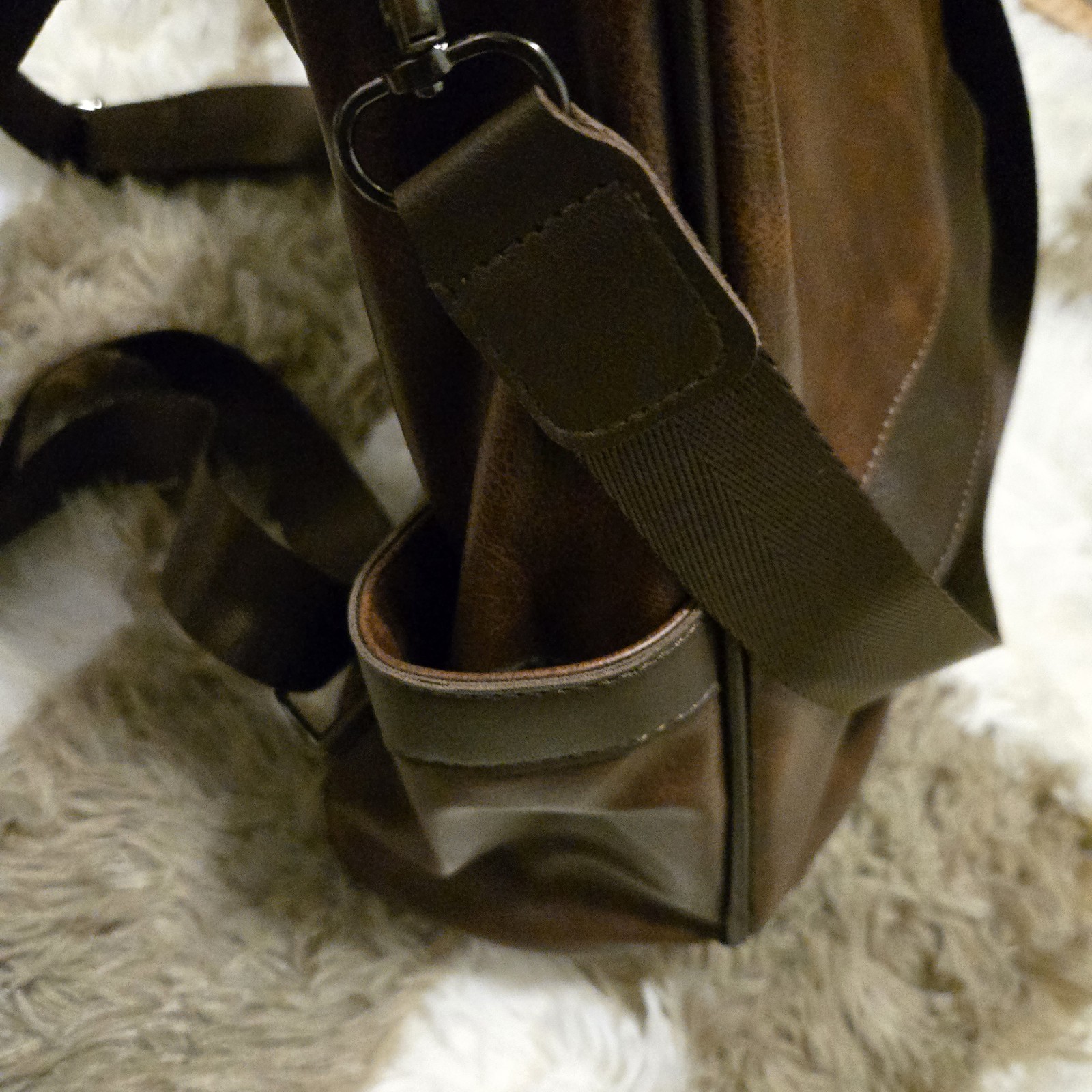 Women’s Brown Backpack Zip Closure Adjustable Shoulder Straps Inner Pockets
