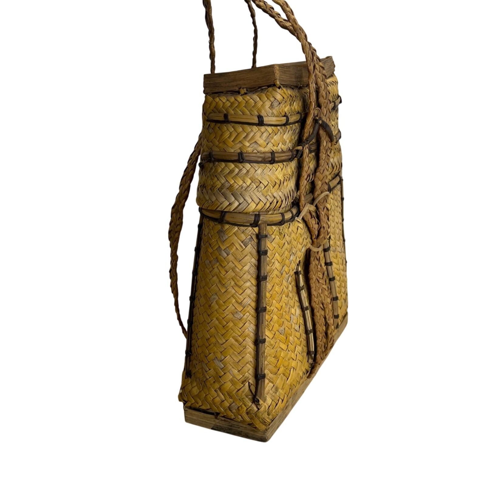 Vintage Handcrafted Philipines Natural Woven Straw Pasikin Basktet Size S
