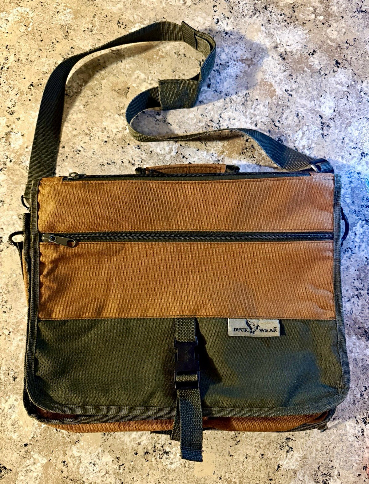 Duck Wear Vintage Canvas Contractor Laptop Messenger & Tool Pouch Grn/Brn.