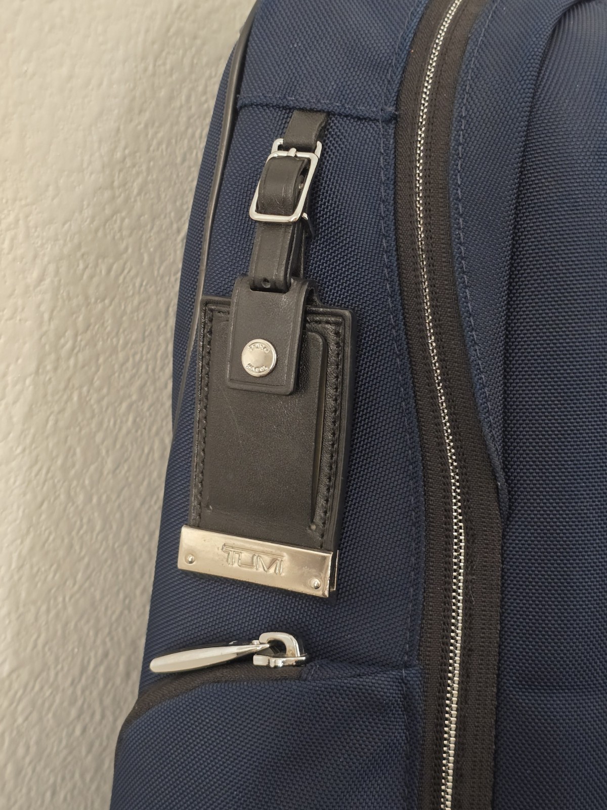 Tumi Arrive Logan Medium Backpack Signature Blue Tumi Arrivé 14.5″x15.5″x5″