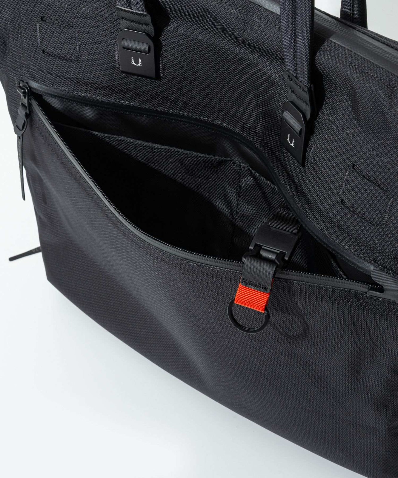 BLACK EMBER WPT TOTE Tote bag for men, bag for business commuting 110008