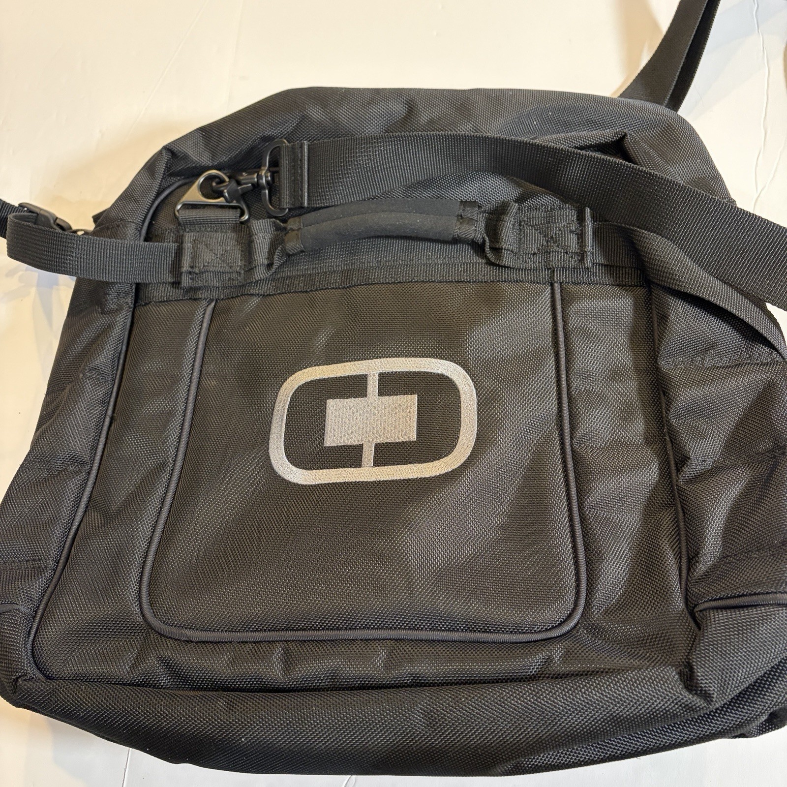 Ogio Zip-off Black Messenger Bag Gaming Business Travel Tech – Magnetic