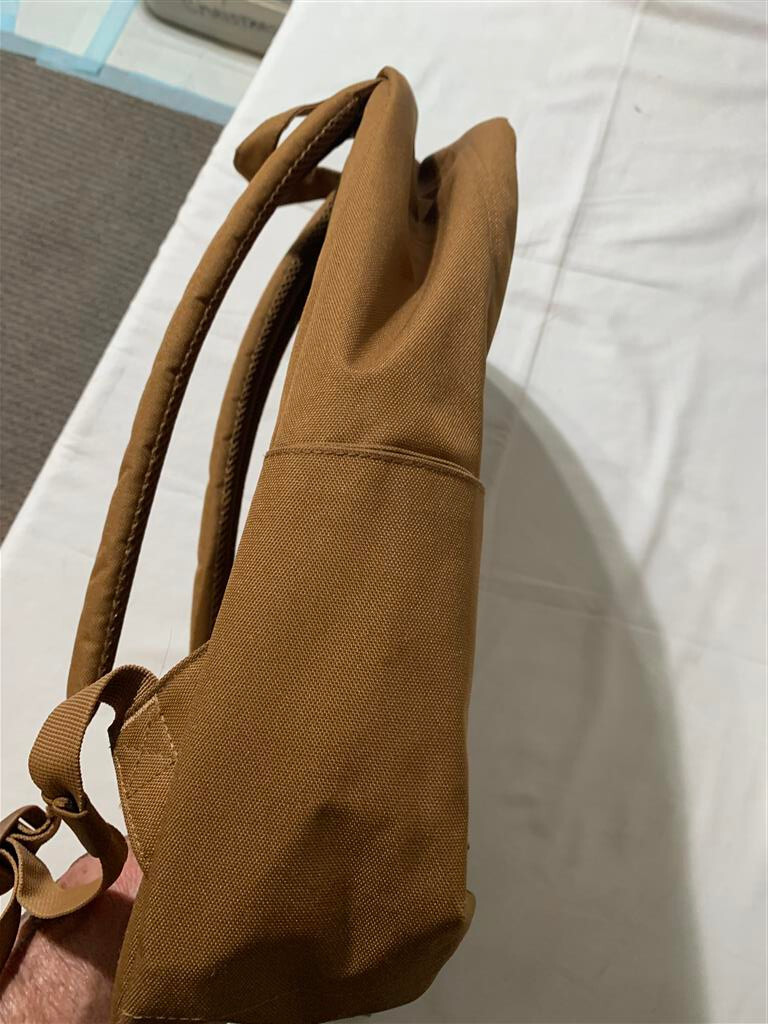 Herschel Supply Co. Backpack Camel Unisex Pre-Owned, but in very good condition.