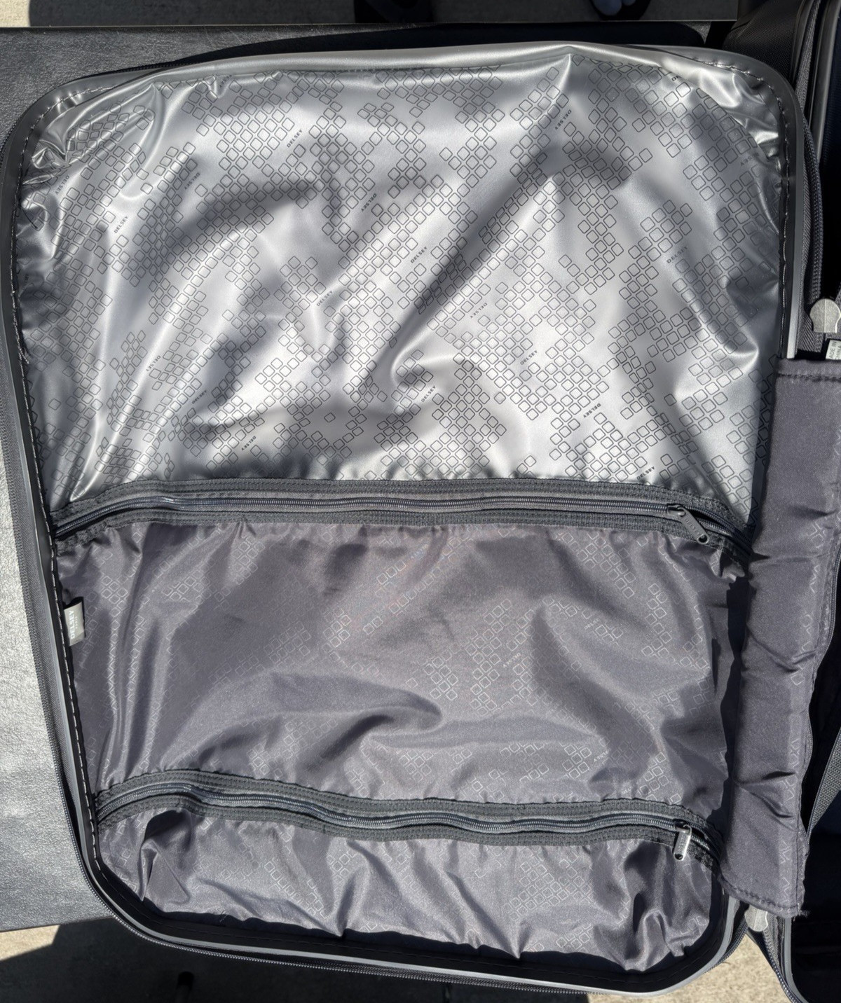 DELSEY PARIS Hardside Expandable Luggage BLUE Spinner Wheels 32 Inch W TSA Lock