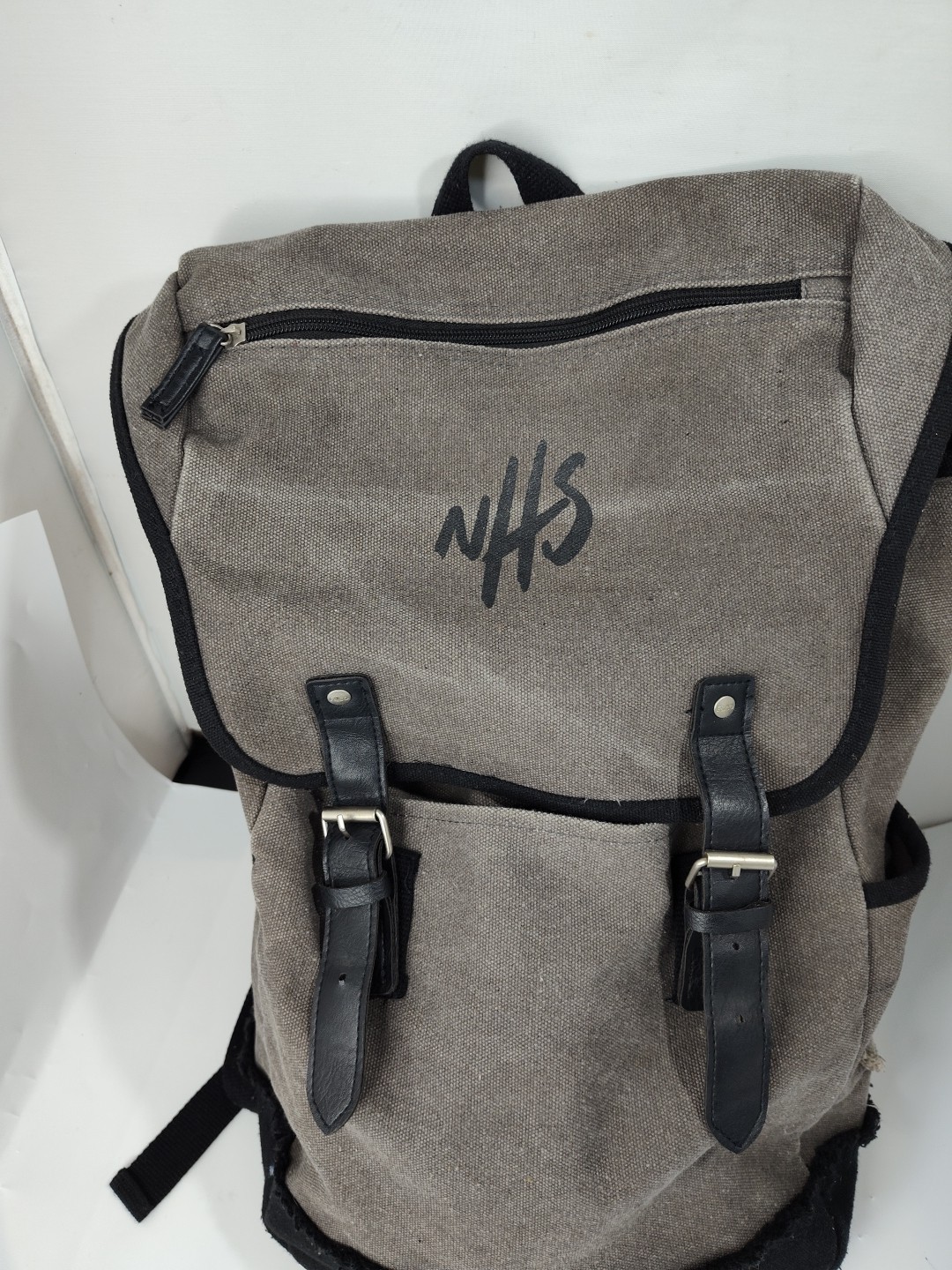 Leeds Field and Co. Canvas Backpack Gray & Black 18″ x 14″ Multiple Pockets
