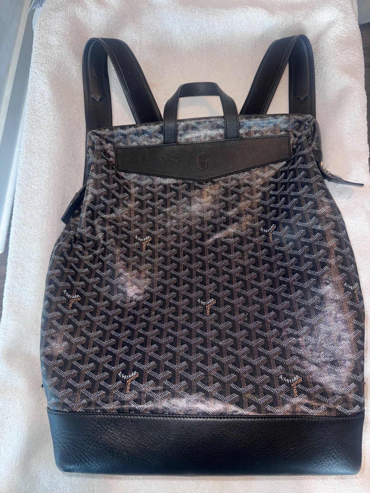 Goyard Alpin Backpack. Key details that match your bag     •    Signature Goyar