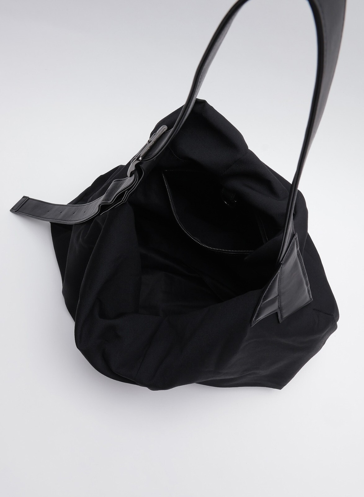 Discord Yohji Yamamoto Angular bag New