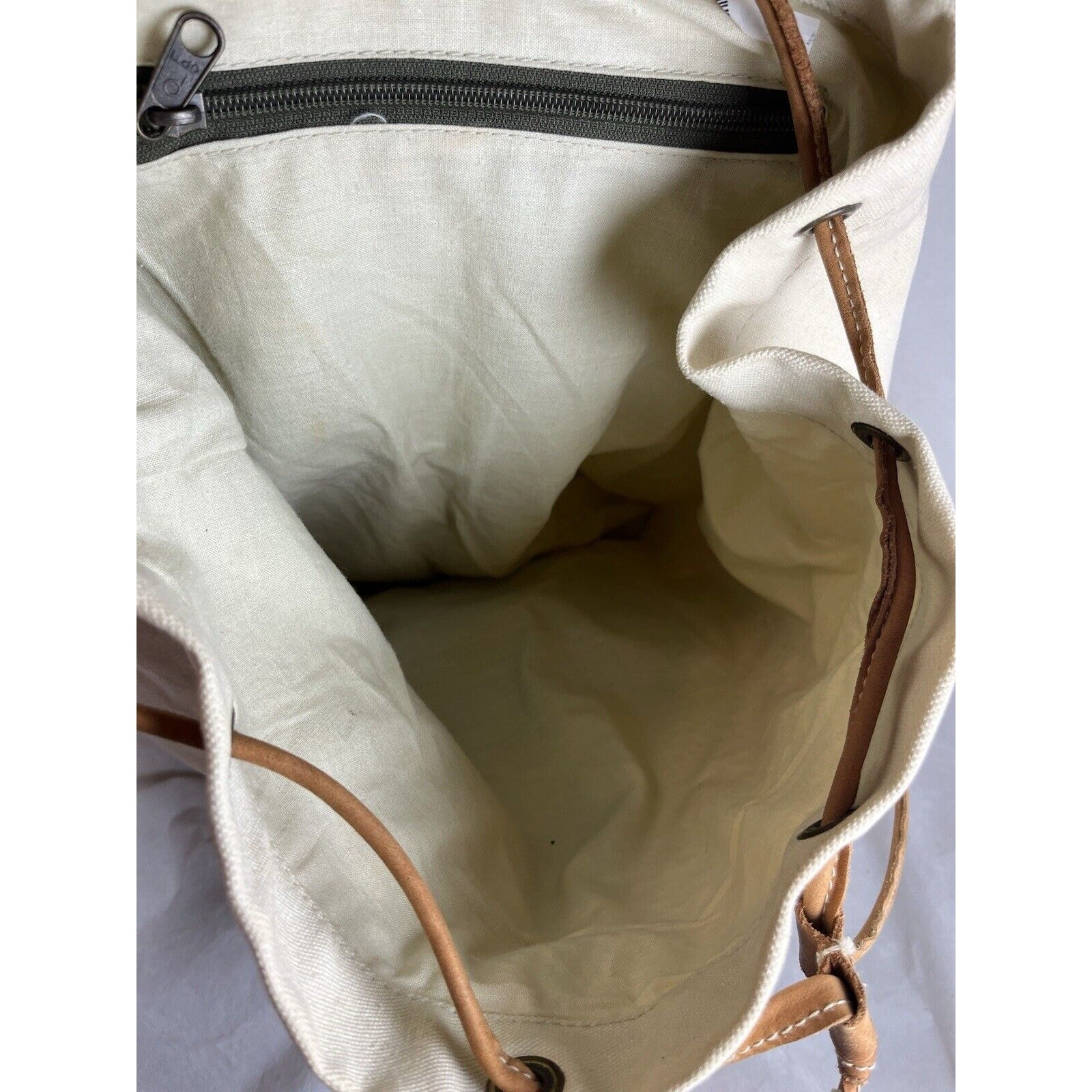 GH Bass Canvas Backpack Rucksack Drawstring Closure Bucket Style Leather Trim