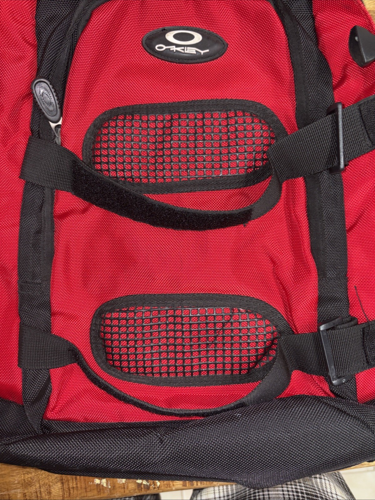 Oakley Icon Backpack 00s Y2K Vintage Used Red And Black does Have 2 Broken Clips