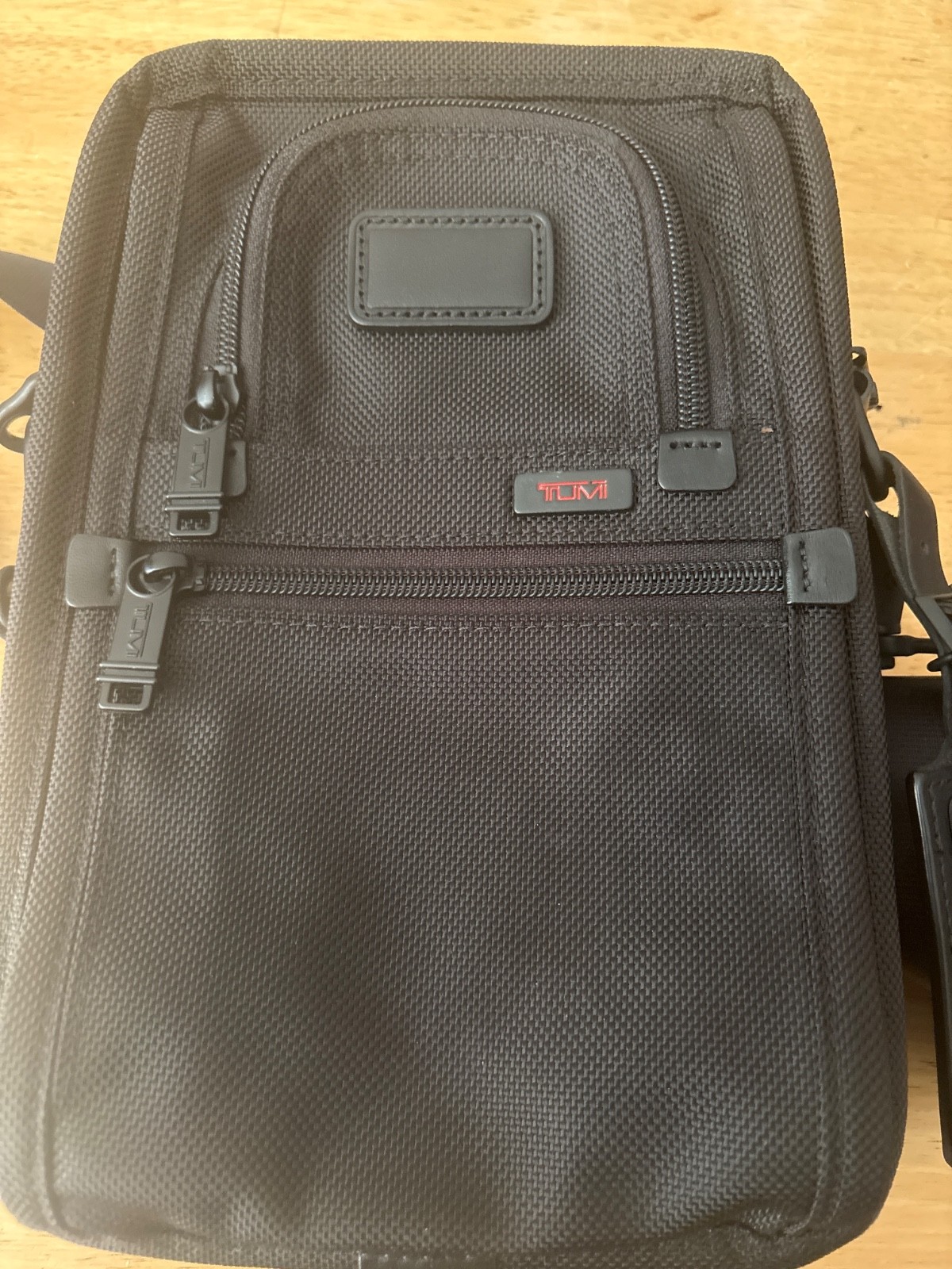 NEW TUMI Alpha 3 Pocket Bag Small Black Crossbody Shoulder Travel Bag