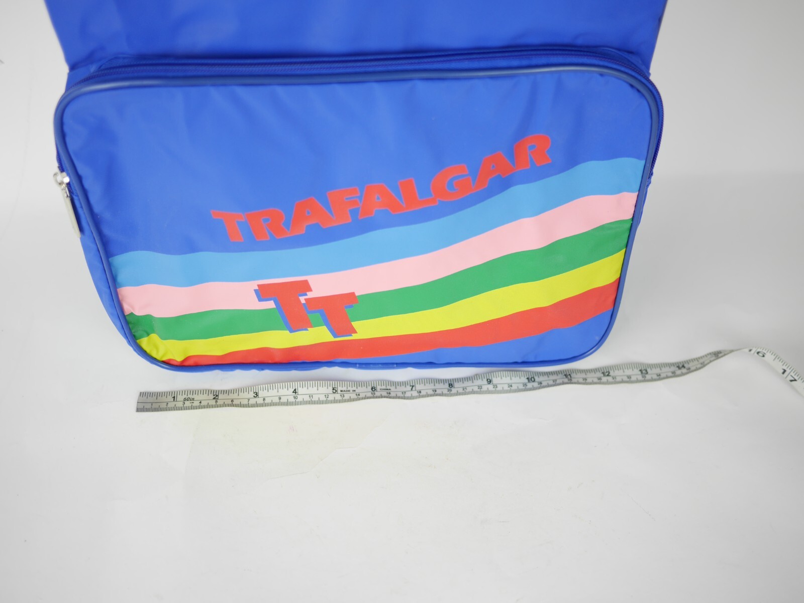 Vtg TRAFALGAR Blue & rainbow nylon Messenger Travel Bag Overnight 13.5″x12.5″