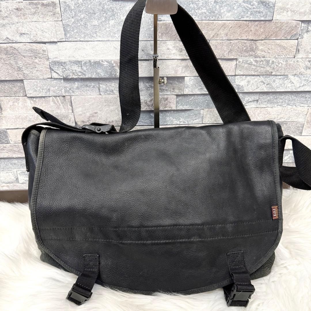 Mr Olive EOI Black Leather Messenger Bag Crossbody Shoulder Y2K Japan USED