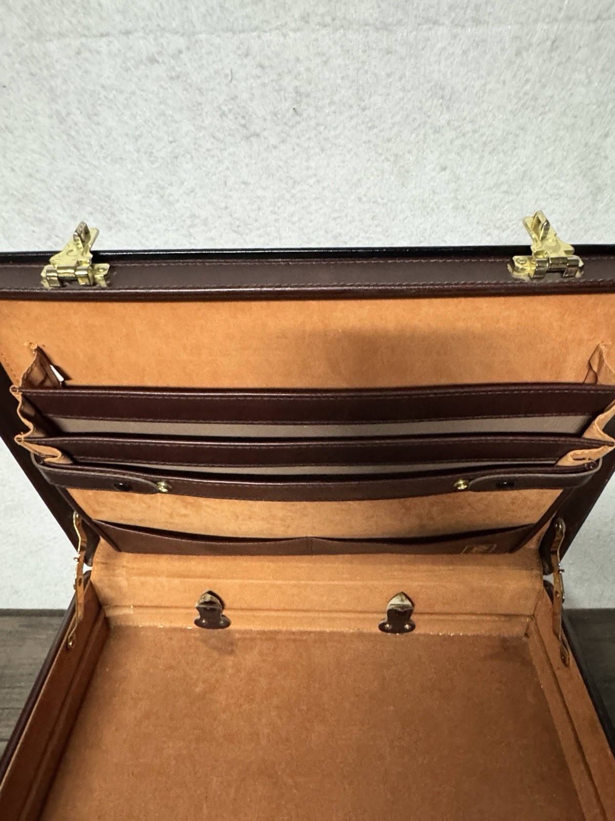 Vintage Reed Genuine Leather Attache Briefcase Locking Brown Executive Case 18”