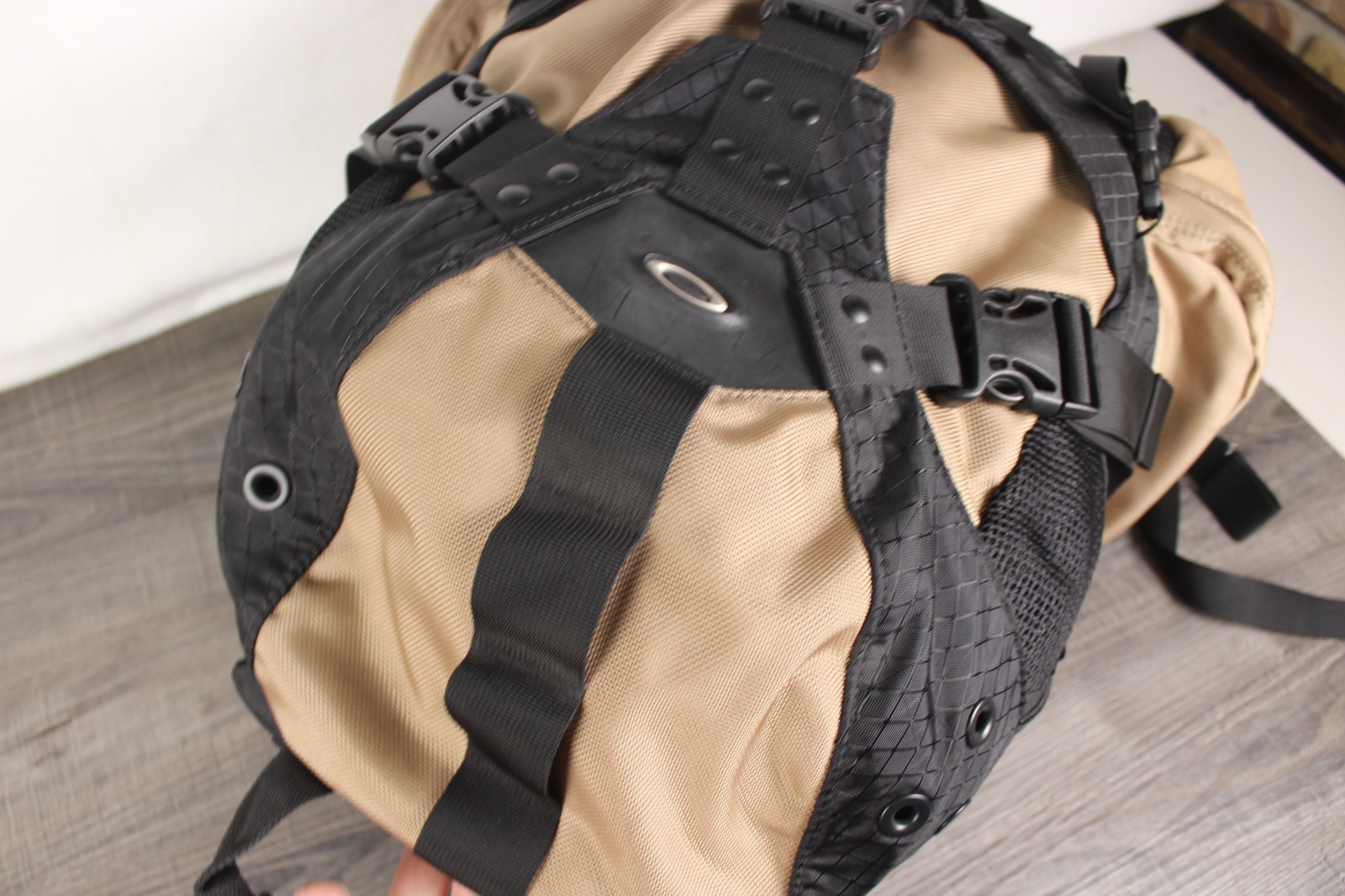 Vintage Y2K Oakley Icon Backpack Desert Tan Black Military Rucksack Clean Shape