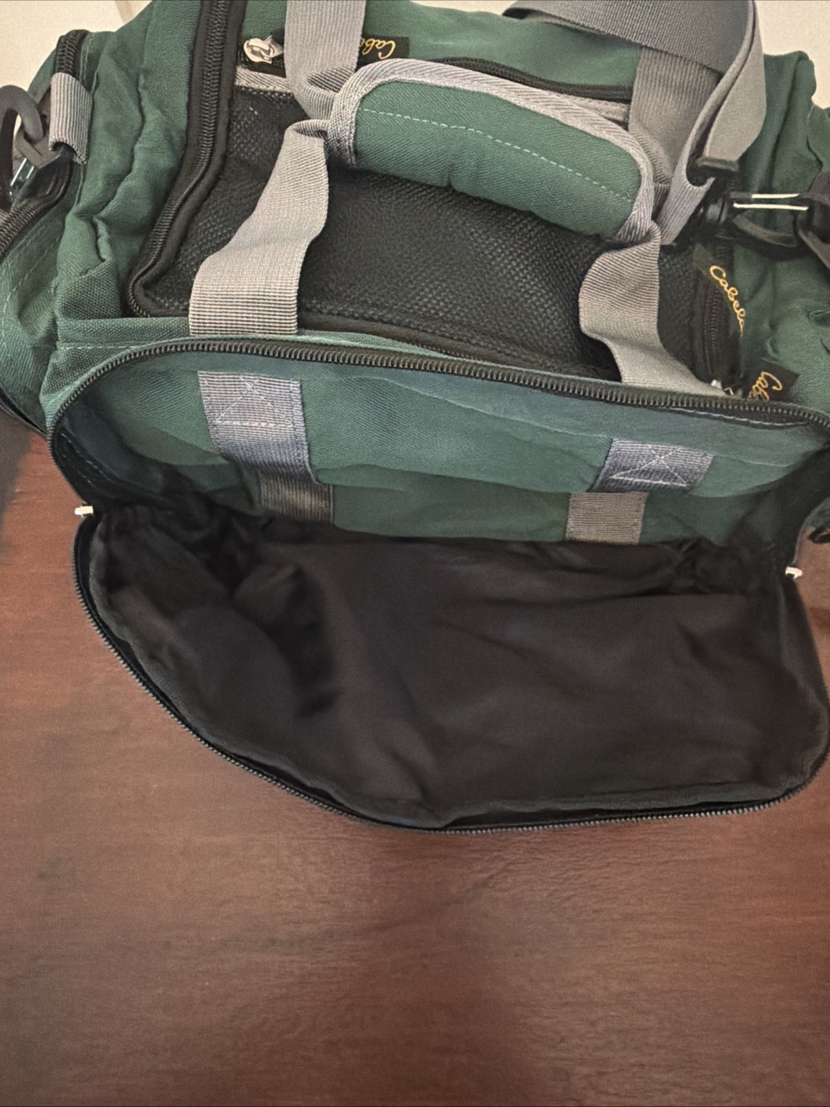 Cabelas Duffel Bag Green~Padded Shoulder Strap Zippers 13x10x7.5 Fish Hunt Clean