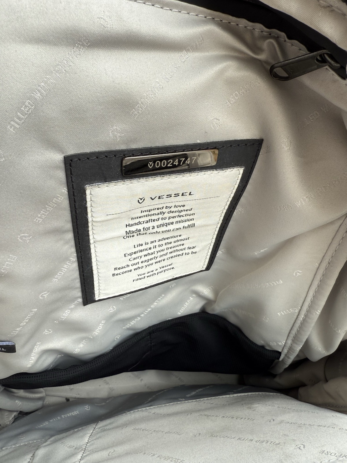 VESSEL Signature 2.0 Lite Backpack With Logo 18L Black Blue Great Condition
