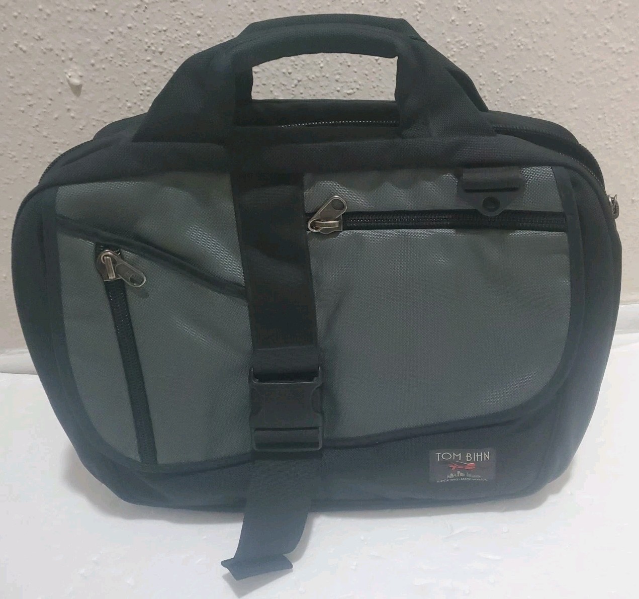 Tom Bihn Empire Builder – Retired Design – Black & Grey