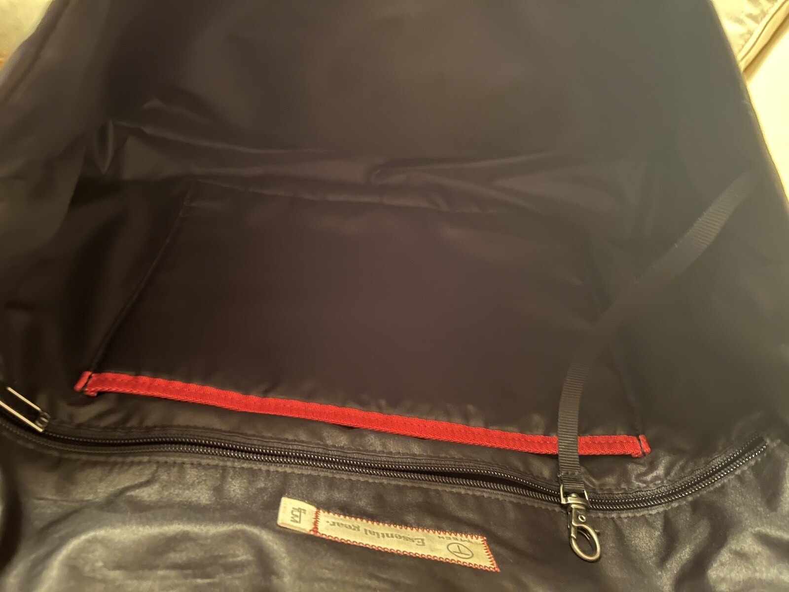 Tumi T-Tech Essential Gear Black 19”x12”x4” Laptop Messenger Bag