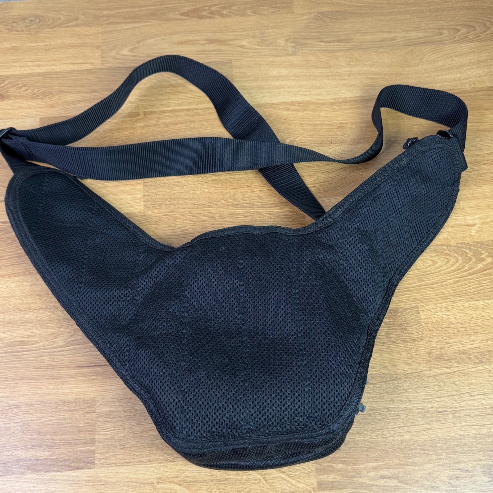 Tumi T2 Ballistic Nylon Sling Crossbody