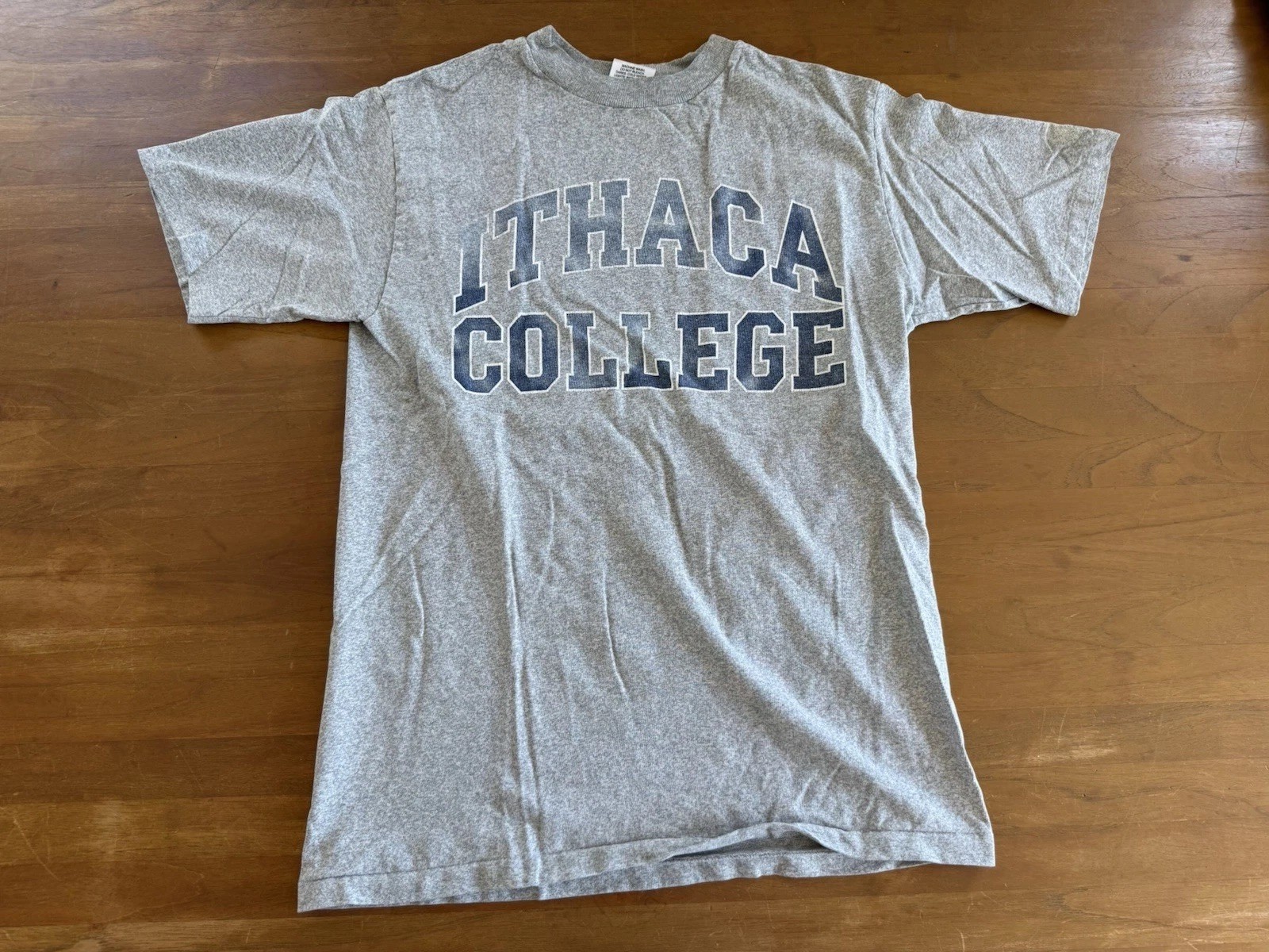 Ithaca University Vintage 90s Single Stitch T-Shirt Men Medium