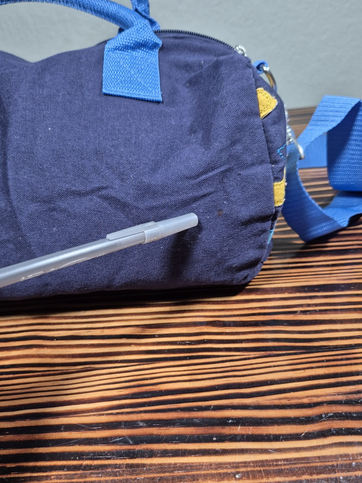TOMMY HILFIGER Round Barrel Varsity Duffel Bag Navy Yellow 13″X9″ Y2K