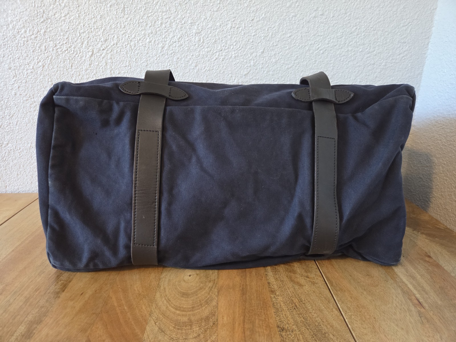 Filson Rugged Twill Medium Duffle Bag | Navy | USA Made | Old Size