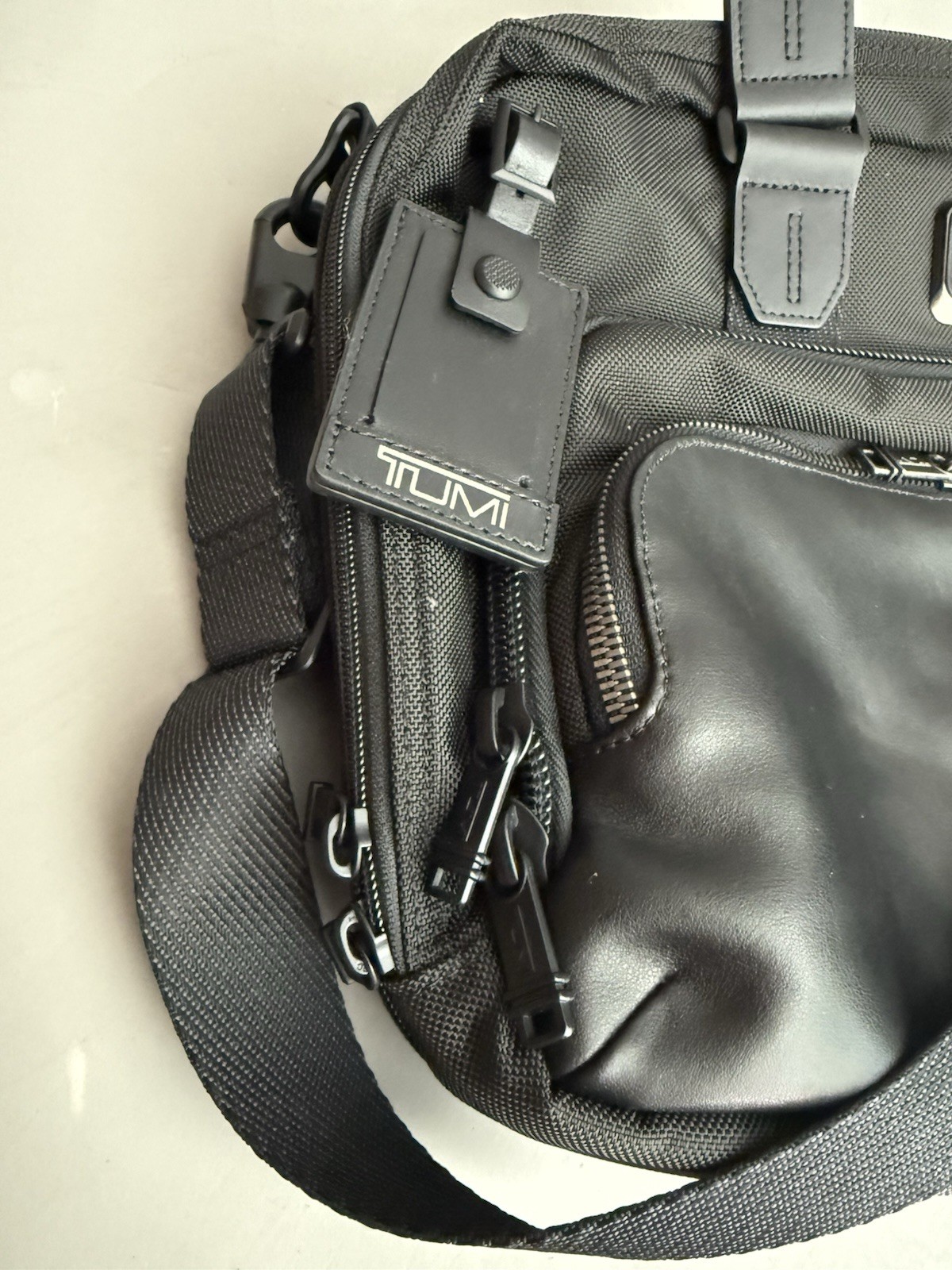 TUMI Alpha Bravo Black Laptop Briefcase Messenger Bag w/ Shoulder Strap