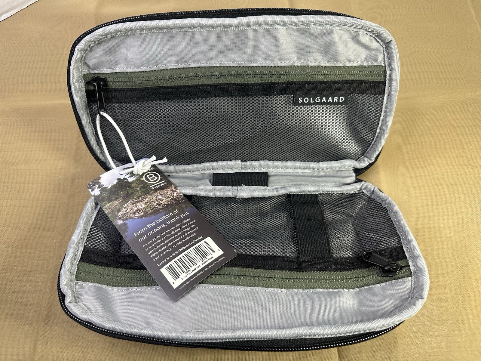 Solgaard Lifekit Travel Organizer Luggage Ballistic Green Zip Pockets Shore-Tex