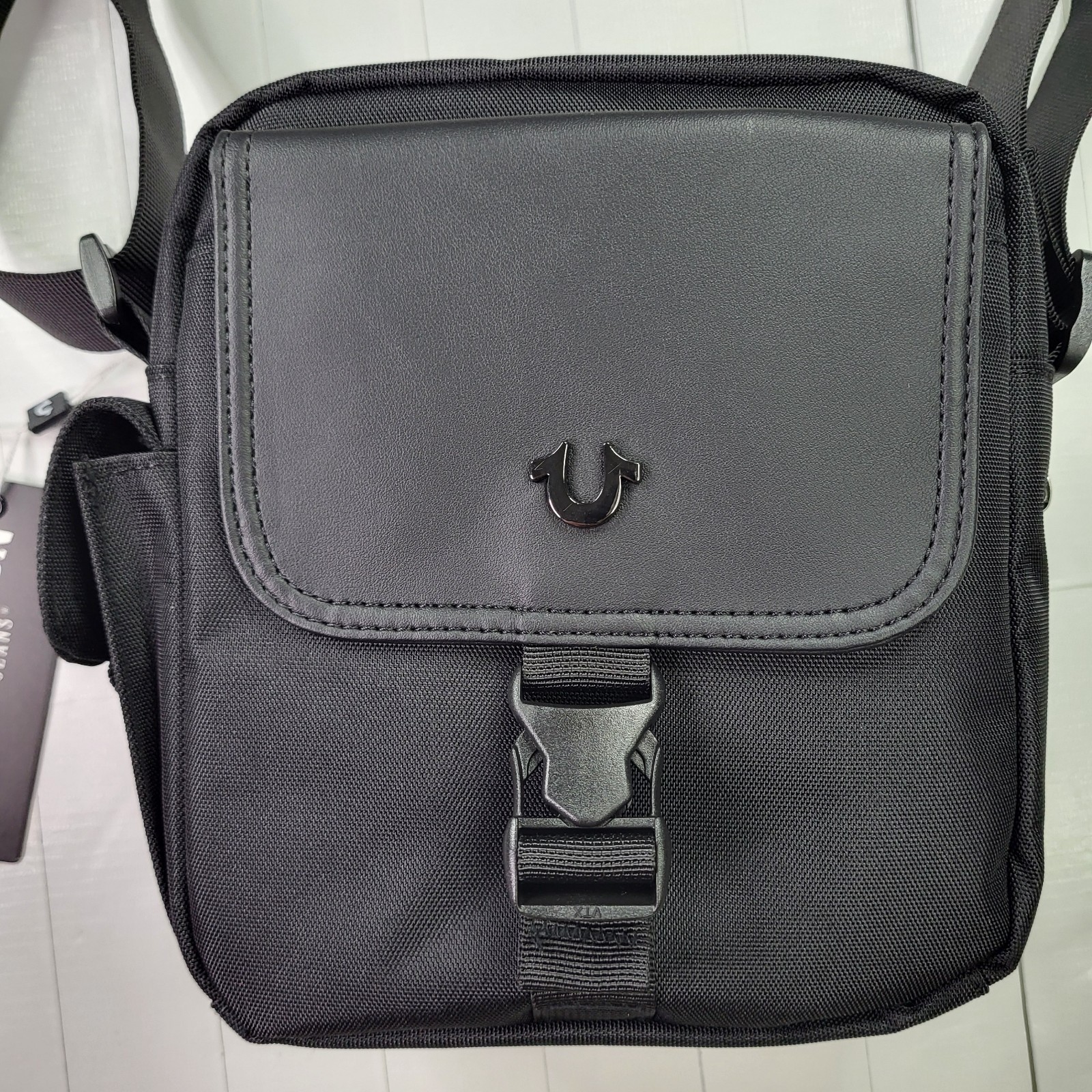 True Religion Black Sling Bag Men’s New With Tags Adjustable Authentic Designer