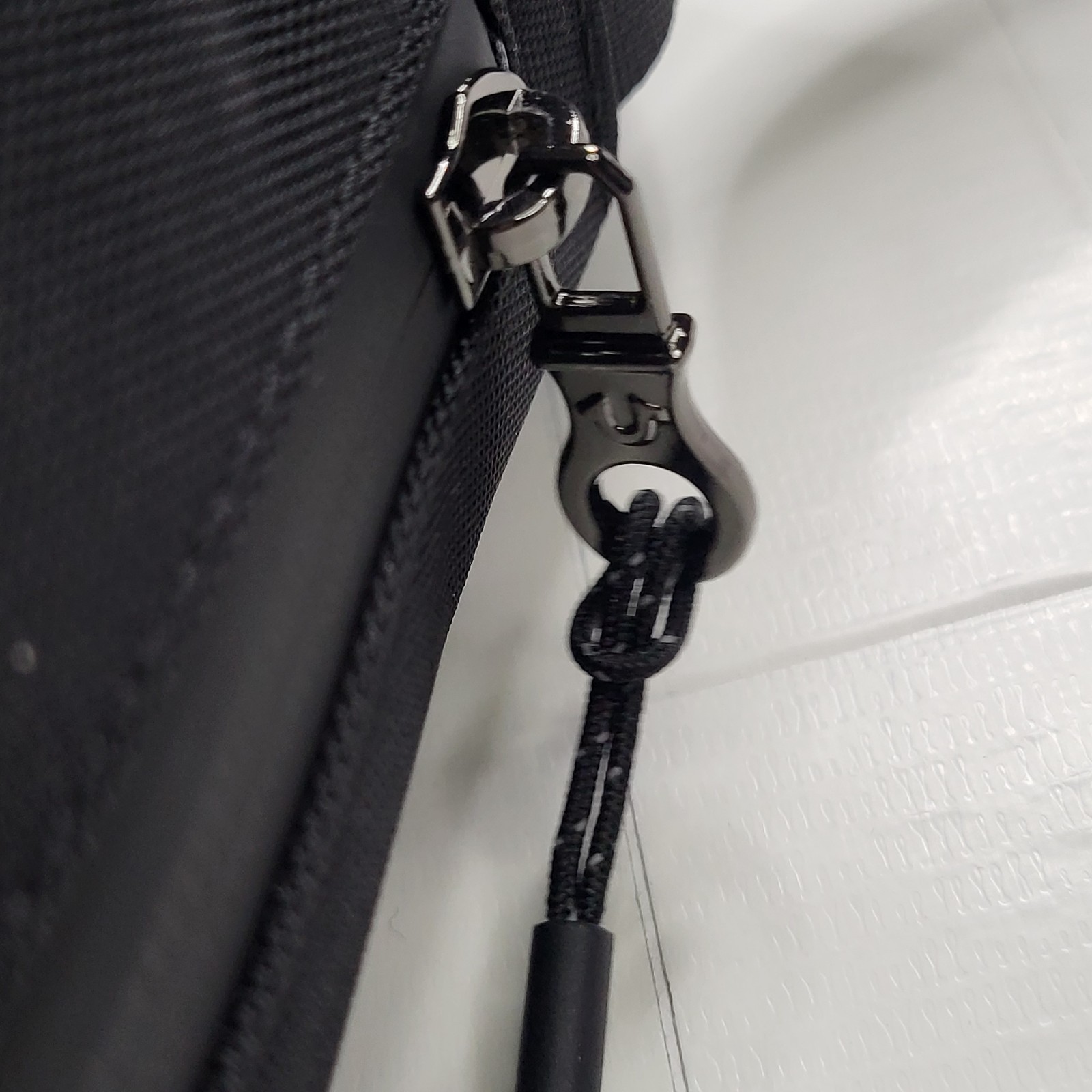 True Religion Black Sling Bag Men’s New With Tags Adjustable Authentic Designer