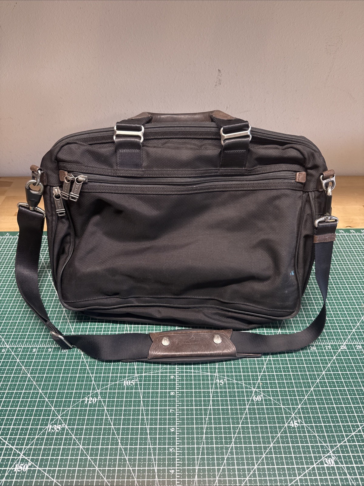 Tumi Business Bag ALPHA BRAVO Yuma Slim Brief Professional Travel Bag Initialed