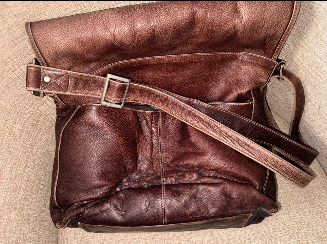 Vintage Brown Leather Distressed Briefcase Messenger Bag Made In Colombia