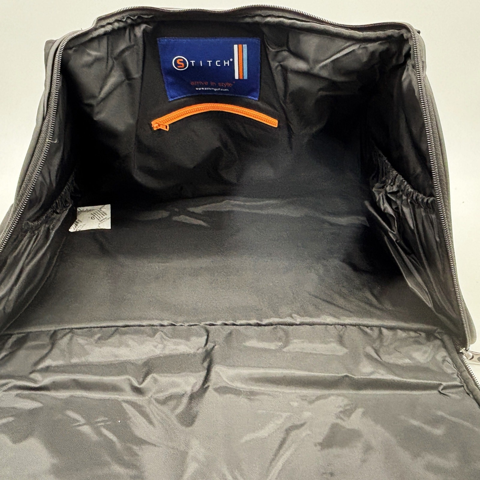 Stitch Golf Ultimate Duffle Garment Bag Black Tough Zipper Water Stain Resistant