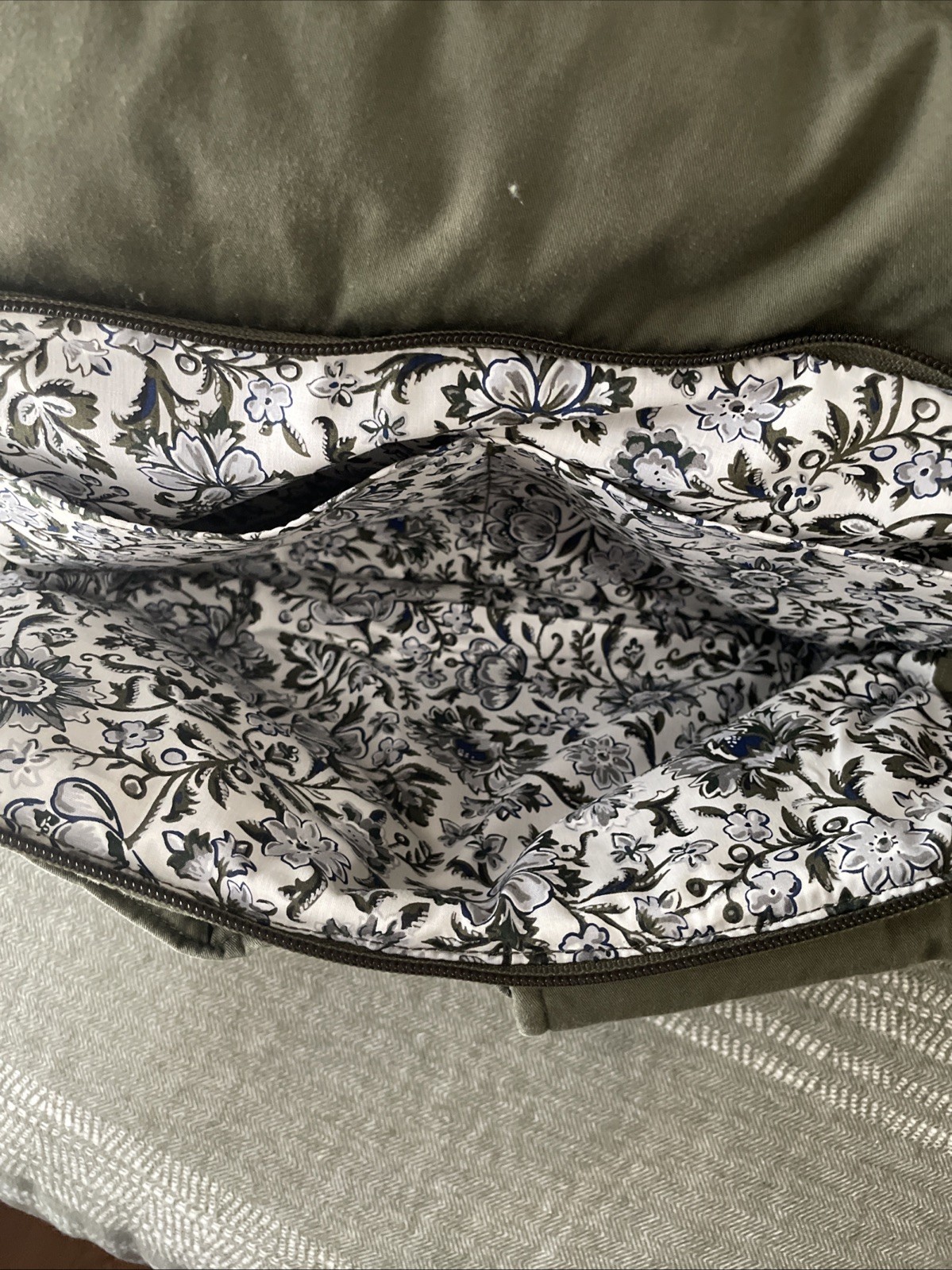 Vera Bradley Work/baby Bag