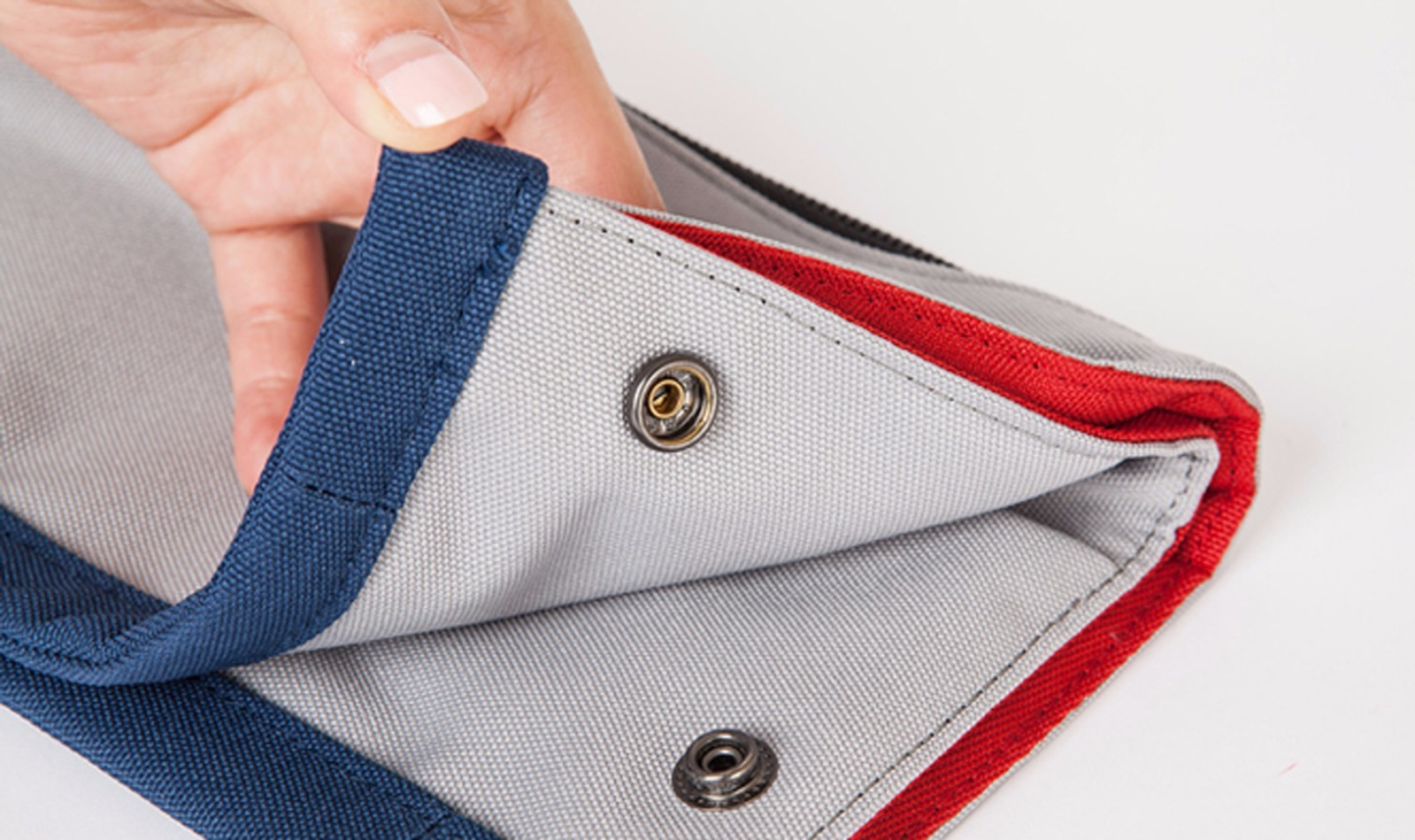 Crumpler THE ALL and SUNDRY Pouch(Grey/Navy/Rust Red)