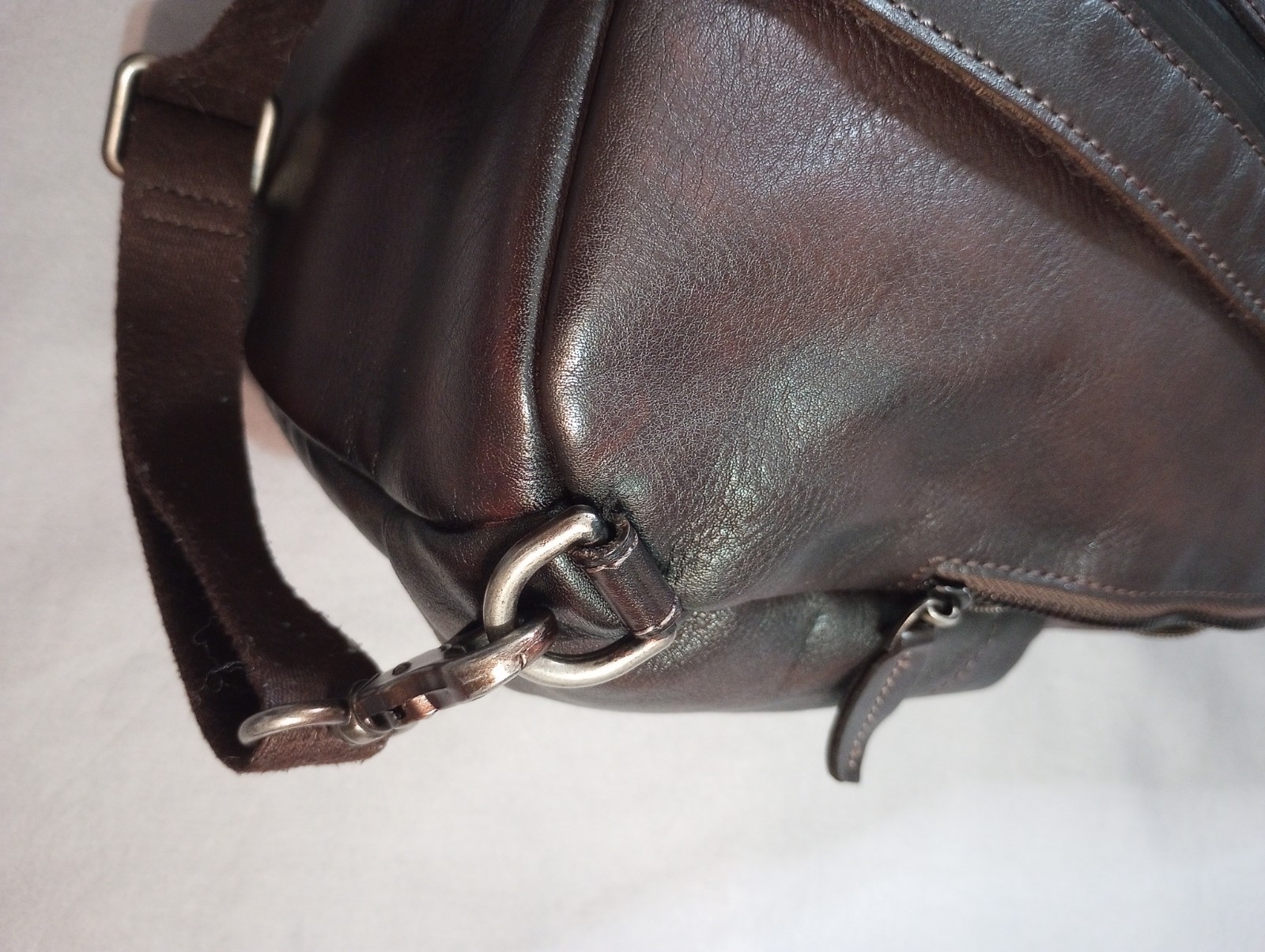 IVTG Genuine Leather Sling Bag Backpack Crossbody Chest Unisex