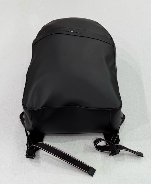 Tommy Hilfiger Men’s Dome Logo Backpack, Black, One Size